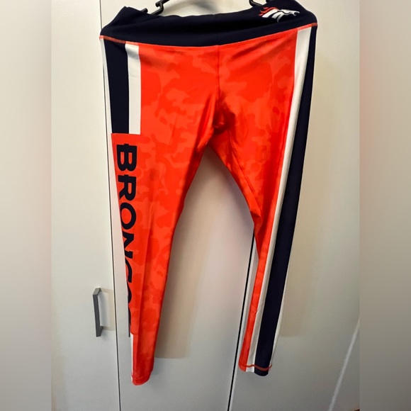Pants - Denver broncos leggings